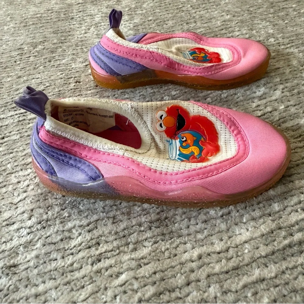Sesame Street Elmo Aqua Water Shoes Pink Purple Slip-On Kids Size 6‎ Y2K